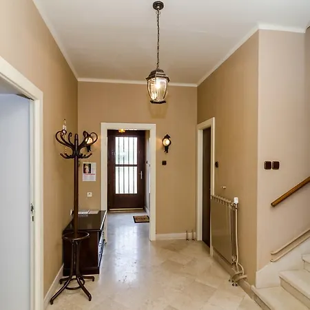 Nyaraló Patricija *